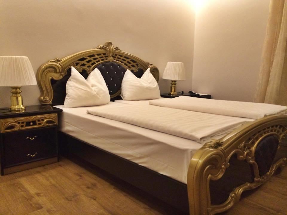 Stadthotel Restaurant Auerhahn Vocklabruck Bilik gambar