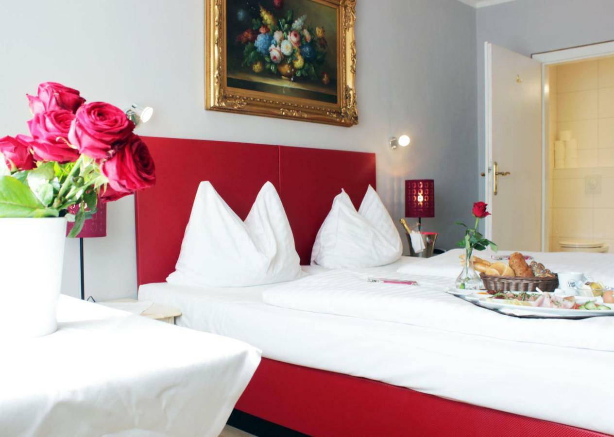 Stadthotel Restaurant Auerhahn Vocklabruck Luaran gambar