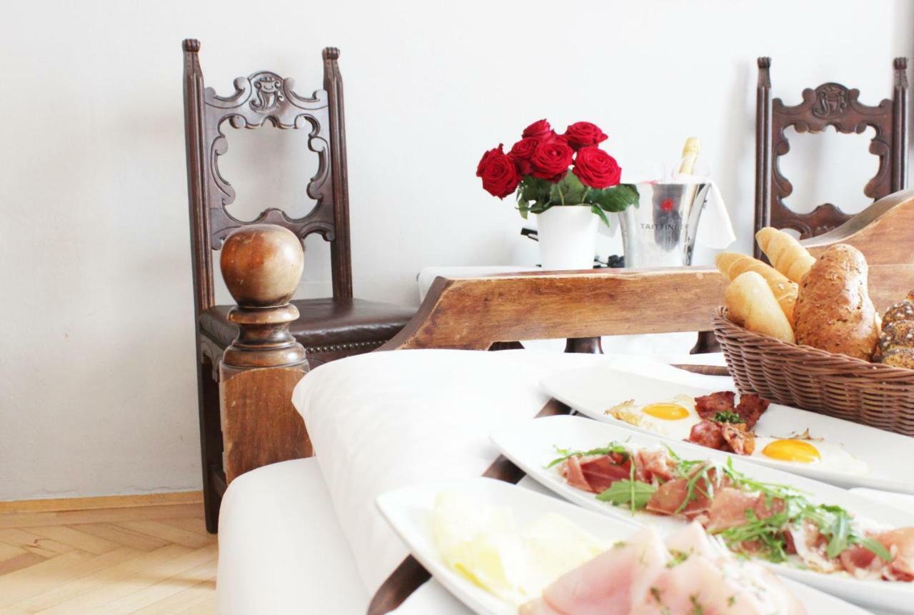 Stadthotel Restaurant Auerhahn Vocklabruck Luaran gambar